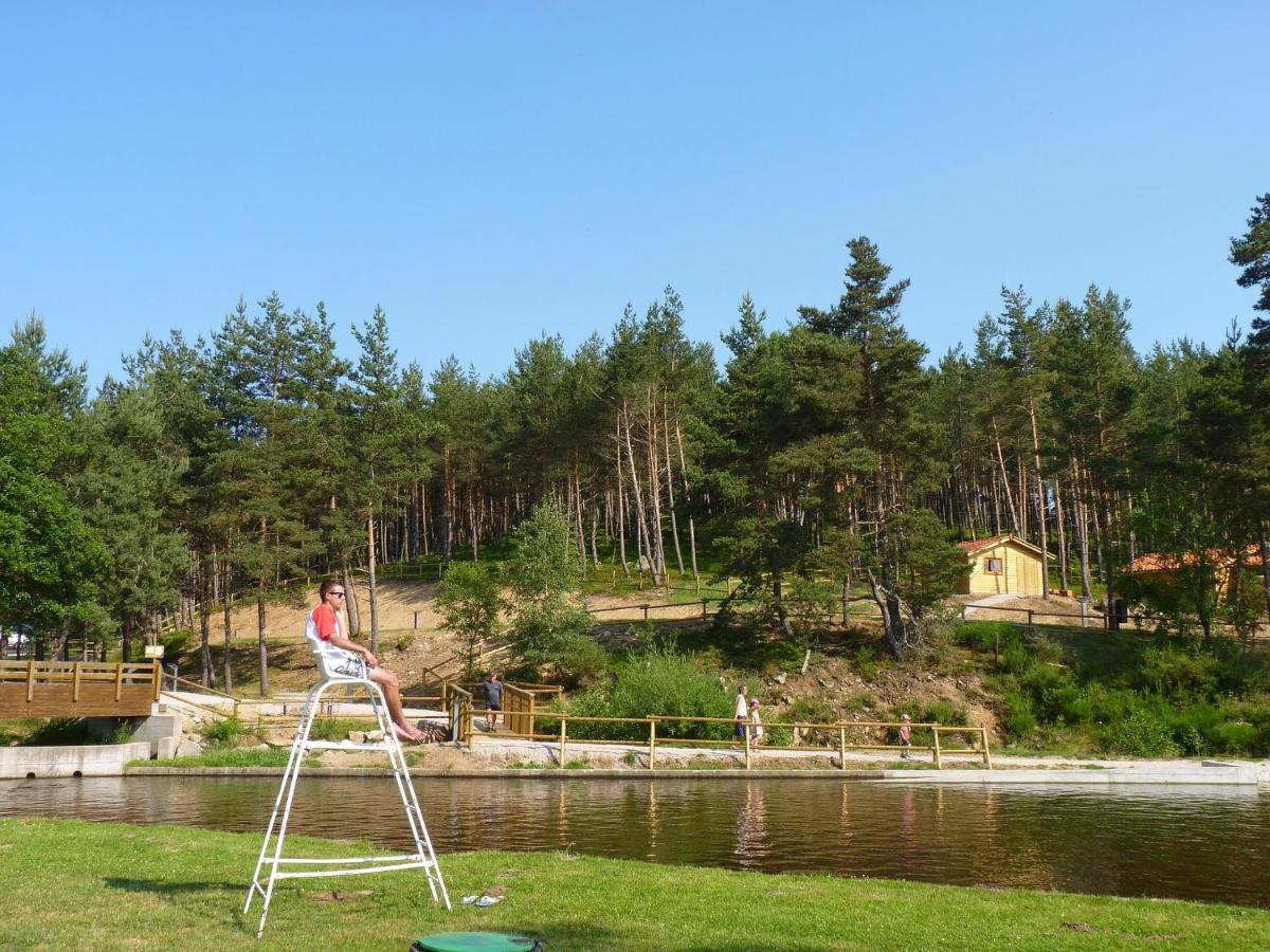Les Chalets Du Haut-Forez Usson-en-Forez Esterno foto